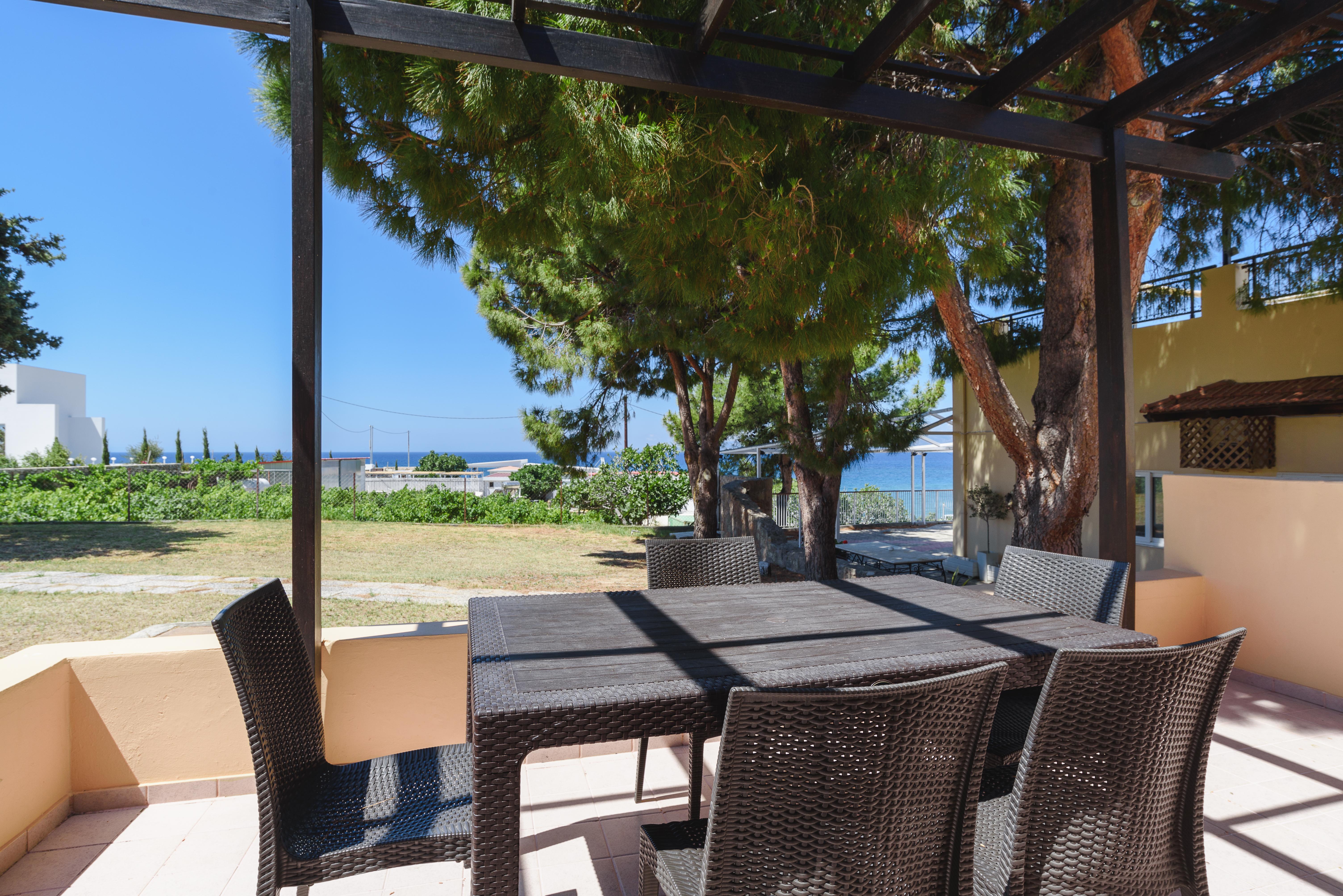 Apartahotel Matina Pefkos 3*