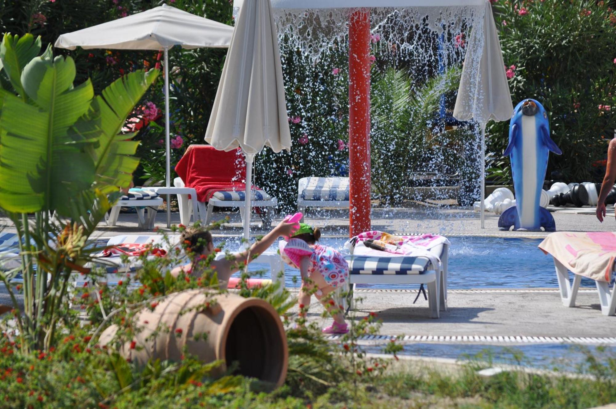 Apartahotel Matina Pefkos