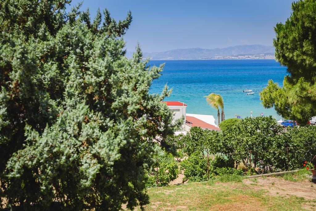 Matina Pefkos Apartahotel 3*